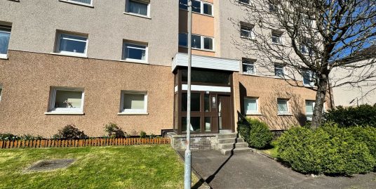 3 Bedroom Third Floor Flat, St Mungo Avenue G4 0PL – Available Now